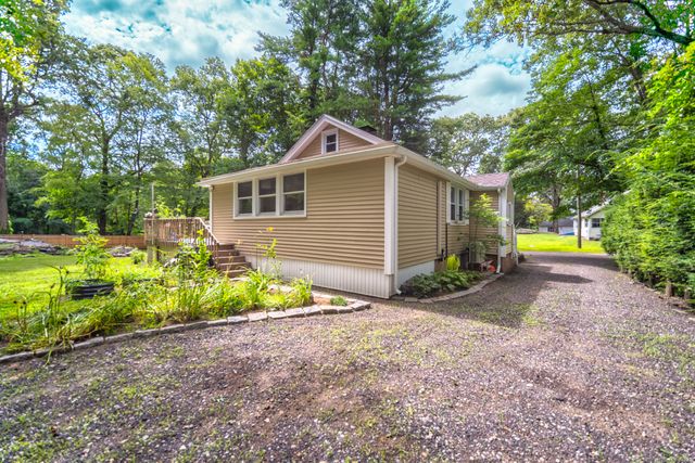 39 Woodland Drive, Lebanon, CT 06249