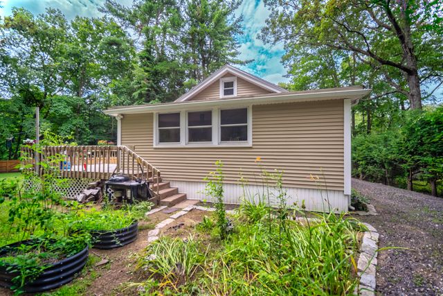 39 Woodland Drive, Lebanon, CT 06249