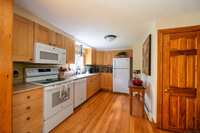 39 Woodland Drive, Lebanon, CT 06249