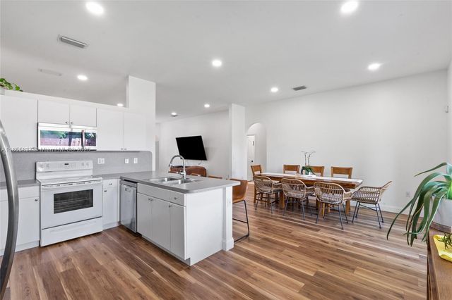 2630 Dunwoodie Pl, Homestead, FL 33035