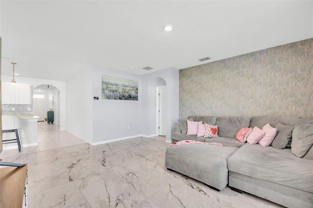 163 AUBURN GROVE BOULEVARD, Auburndale, FL 33823