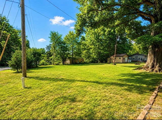 307 E 2nd Street, Oakboro, NC 28129