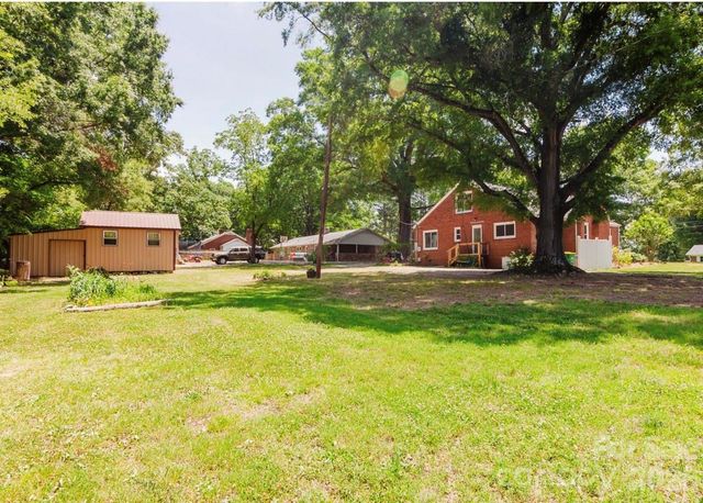 307 E 2nd Street, Oakboro, NC 28129