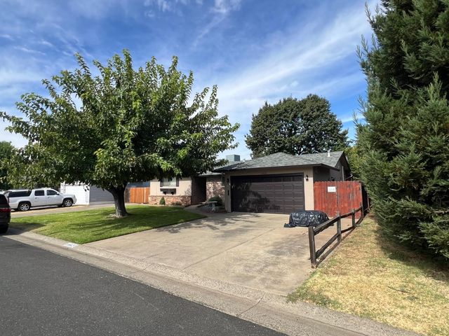 10621 Charbono Way, Rancho Cordova, CA 95670