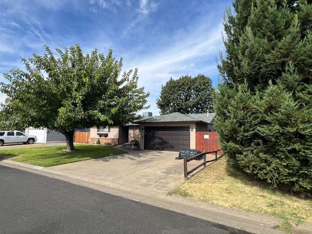 10621 Charbono Way, Rancho Cordova, CA 95670