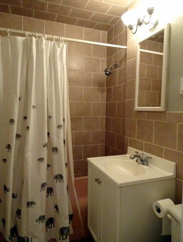 15 University 22, Brookline, MA 02445