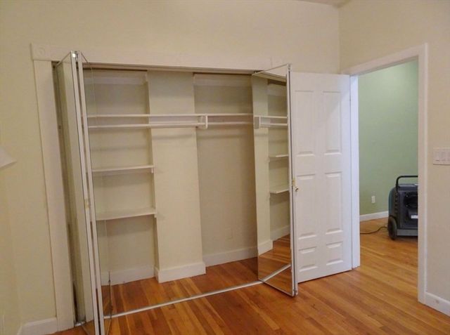 15 University 22, Brookline, MA 02445