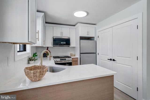 118 LAKE DEERBROOK DR, Little Egg Harbor Twp, NJ 08087