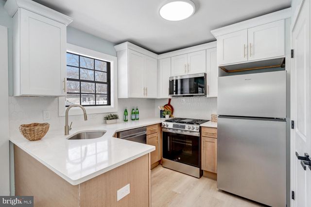 118 LAKE DEERBROOK DR, Little Egg Harbor Twp, NJ 08087