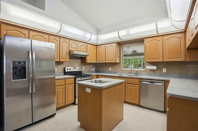 17469 MABERLY ROAD, Weeki Wachee, FL 34614