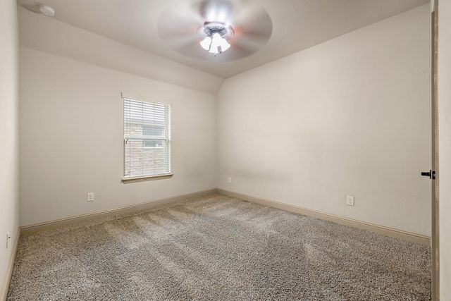 100 Rhinestone CV, Liberty Hill, TX 78642