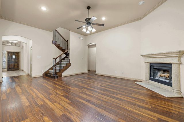 100 Rhinestone CV, Liberty Hill, TX 78642