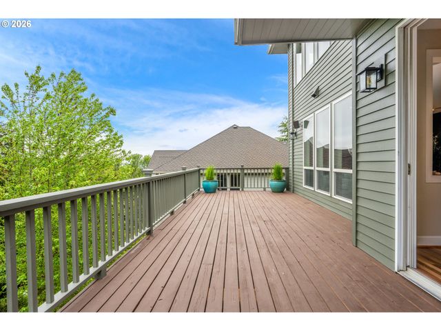 2760 Nw BIRKENDENE St, Portland, OR 97229