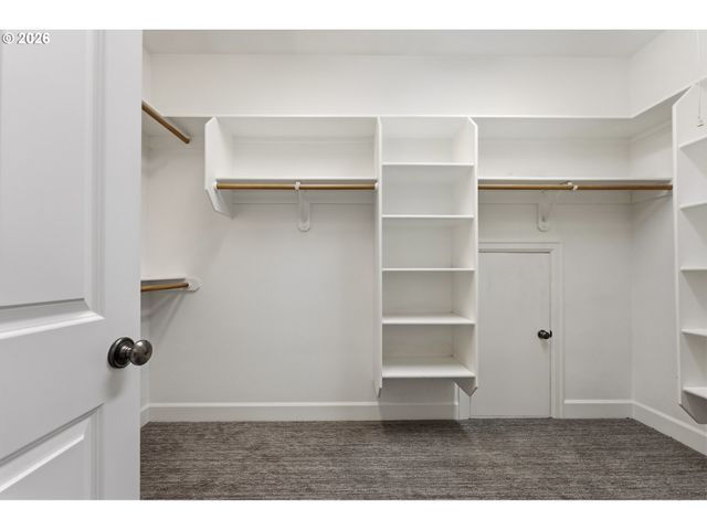 2760 Nw BIRKENDENE St, Portland, OR 97229