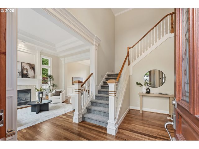 2760 Nw BIRKENDENE St, Portland, OR 97229