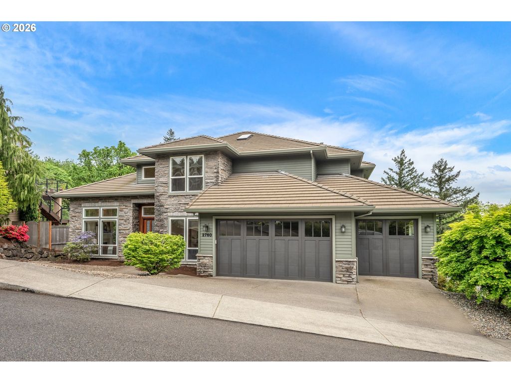 2760 Nw BIRKENDENE St, Portland, OR 97229