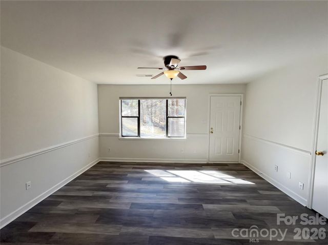 8524 Clear Meadow Lane, Charlotte, NC 28227