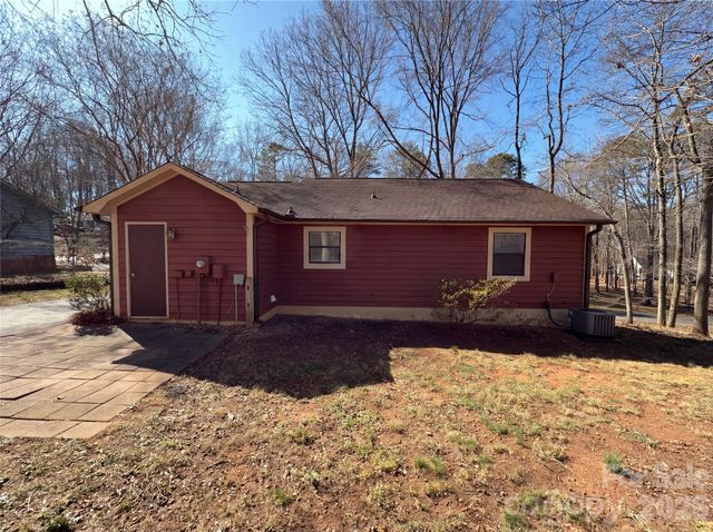 8524 Clear Meadow Lane, Charlotte, NC 28227