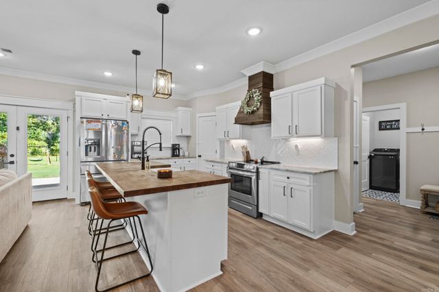 110 JB Ln, El Paso, AR 72045