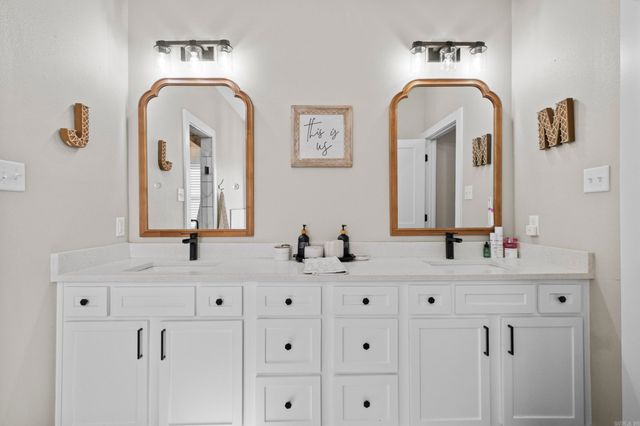 110 JB Ln, El Paso, AR 72045