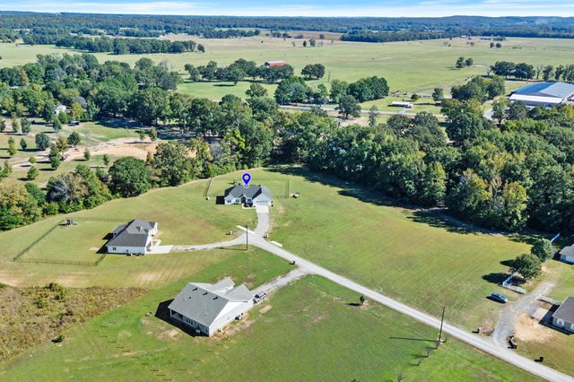 110 JB Ln, El Paso, AR 72045