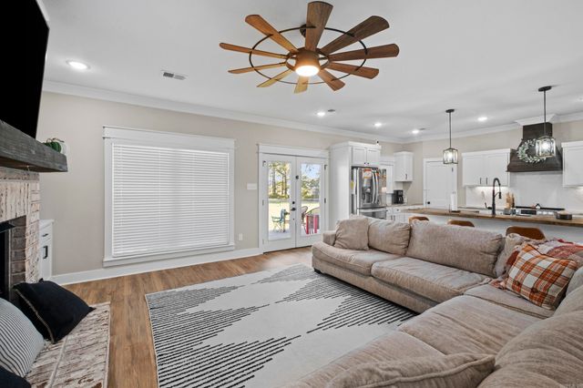 110 JB Ln, El Paso, AR 72045