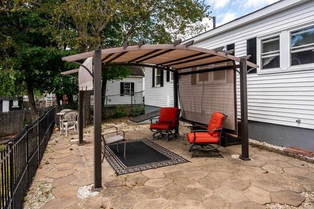 37 Adams Avenue, Rochester, NH 03867