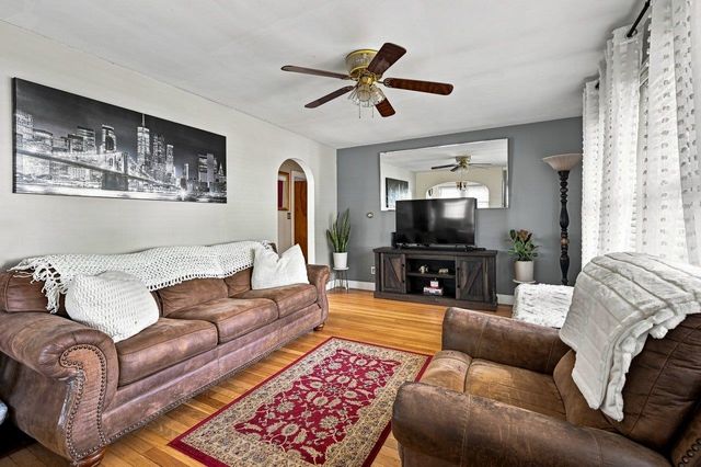 37 Adams Avenue, Rochester, NH 03867