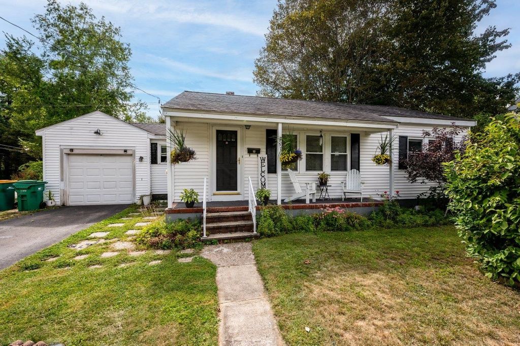 37 Adams Avenue, Rochester, NH 03867