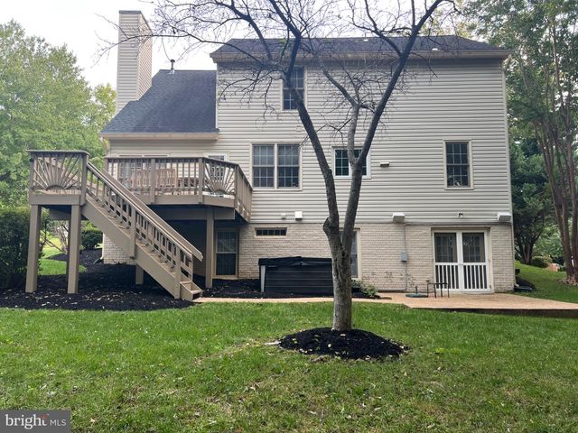 2022 MCNAMERA CT, Woodbridge, VA 22191
