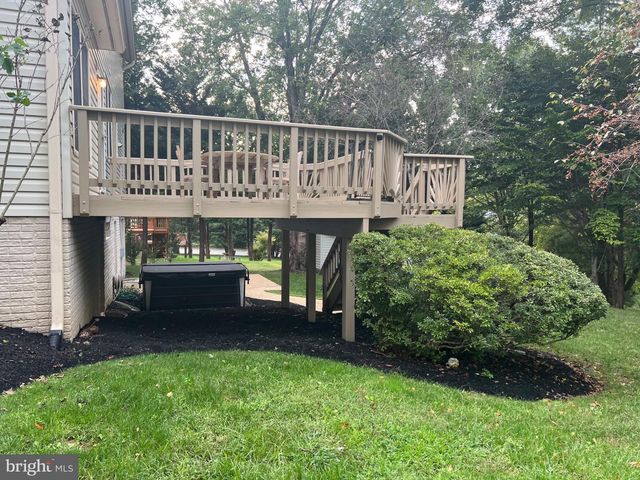 2022 MCNAMERA CT, Woodbridge, VA 22191