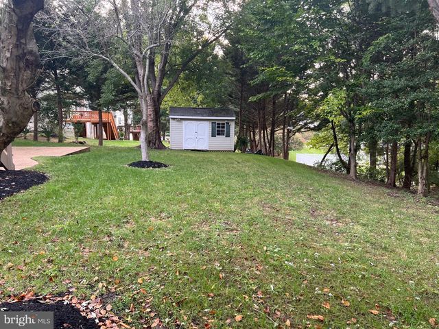2022 MCNAMERA CT, Woodbridge, VA 22191
