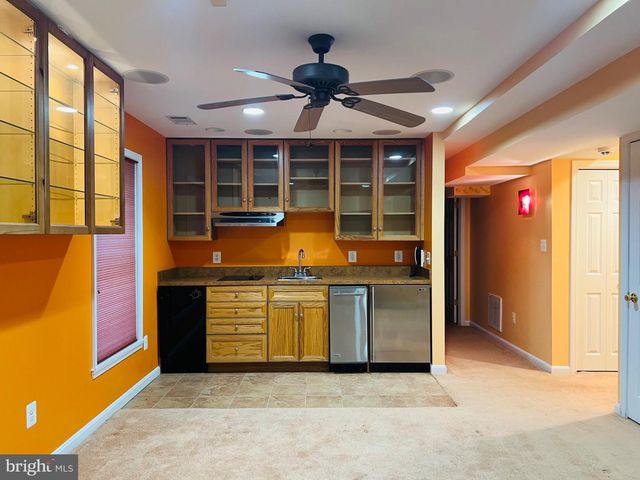 2022 MCNAMERA CT, Woodbridge, VA 22191