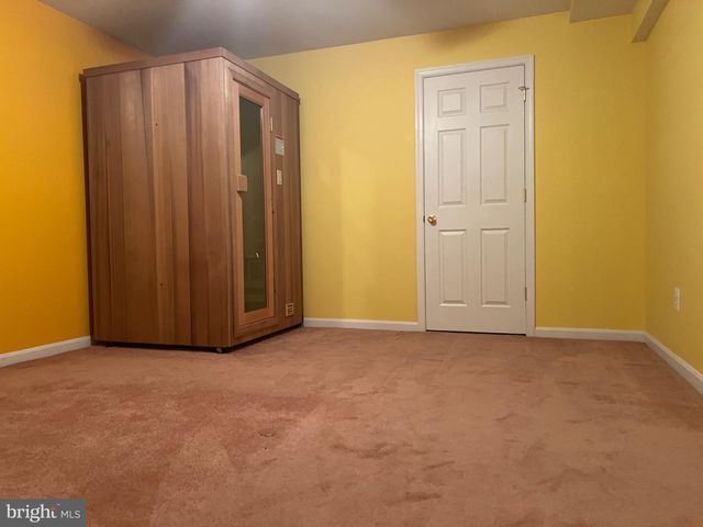 2022 MCNAMERA CT, Woodbridge, VA 22191