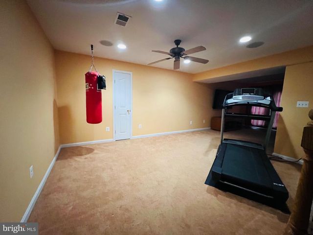 2022 MCNAMERA CT, Woodbridge, VA 22191