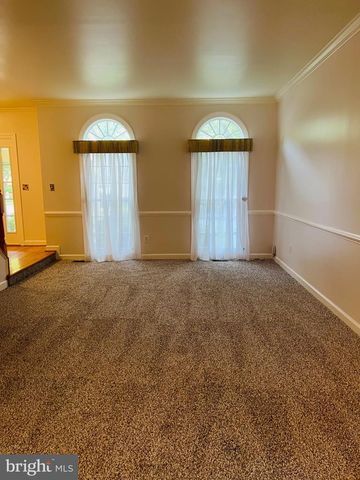 2022 MCNAMERA CT, Woodbridge, VA 22191