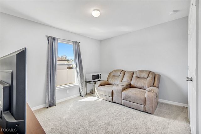 1119 NE 39th ST, Cape Coral, FL 33909