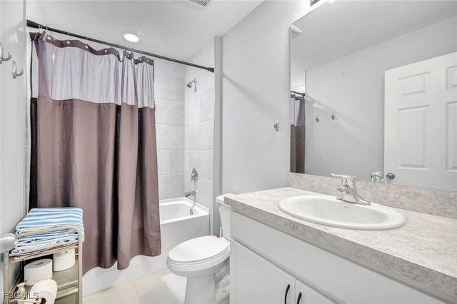 1119 NE 39th ST, Cape Coral, FL 33909