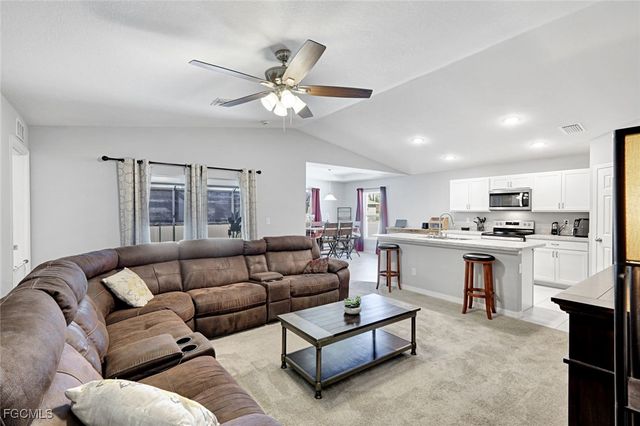 1119 NE 39th ST, Cape Coral, FL 33909