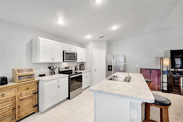 1119 NE 39th ST, Cape Coral, FL 33909