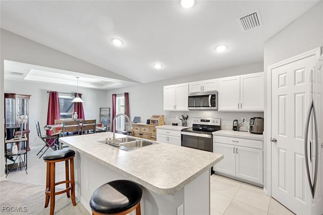 1119 NE 39th ST, Cape Coral, FL 33909