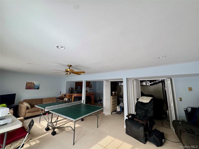 7 Juniper Lane, Pawling, NY 12564