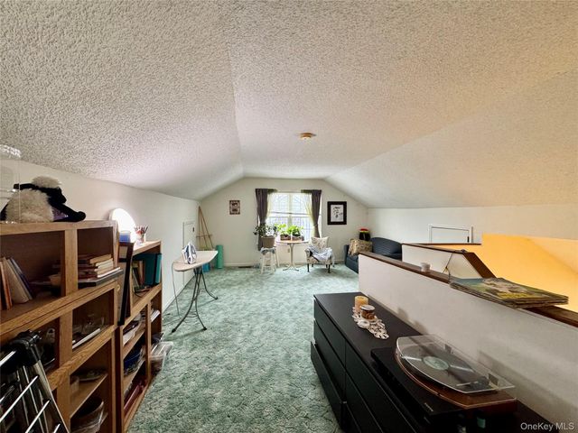 7 Juniper Lane, Pawling, NY 12564