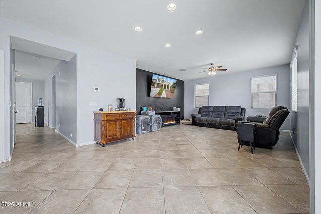 20872 W ELM Way, Buckeye, AZ 85396
