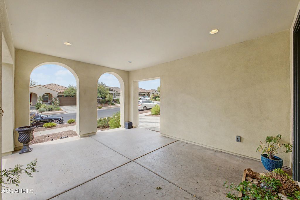 20872 W ELM Way, Buckeye, AZ 85396 — photo 4