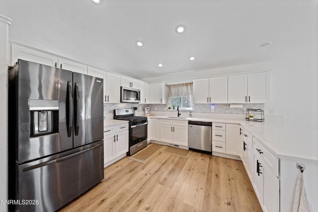 17321 Desert Lake Drive, Reno, NV 89508