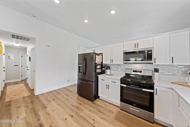 17321 Desert Lake Drive, Reno, NV 89508