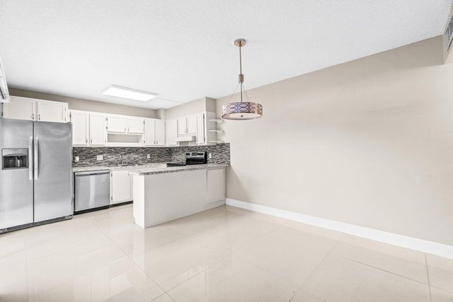 1825 San Juan Drive 16-C, Delray Beach, FL 33445