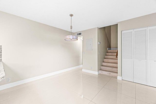 1825 San Juan Drive 16-C, Delray Beach, FL 33445