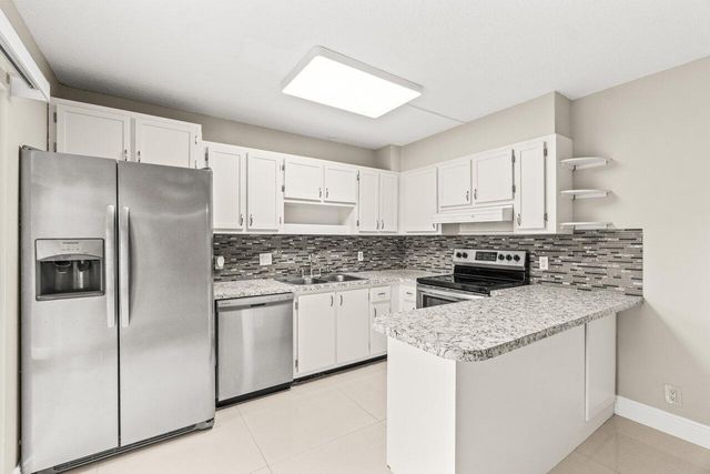 1825 San Juan Drive 16-C, Delray Beach, FL 33445